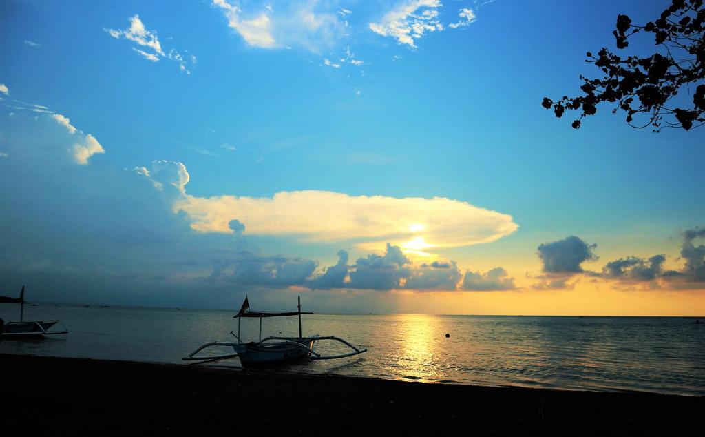 Bali Taman Beach Resort & Spa Lovina Pabean Buleleng Esterno foto